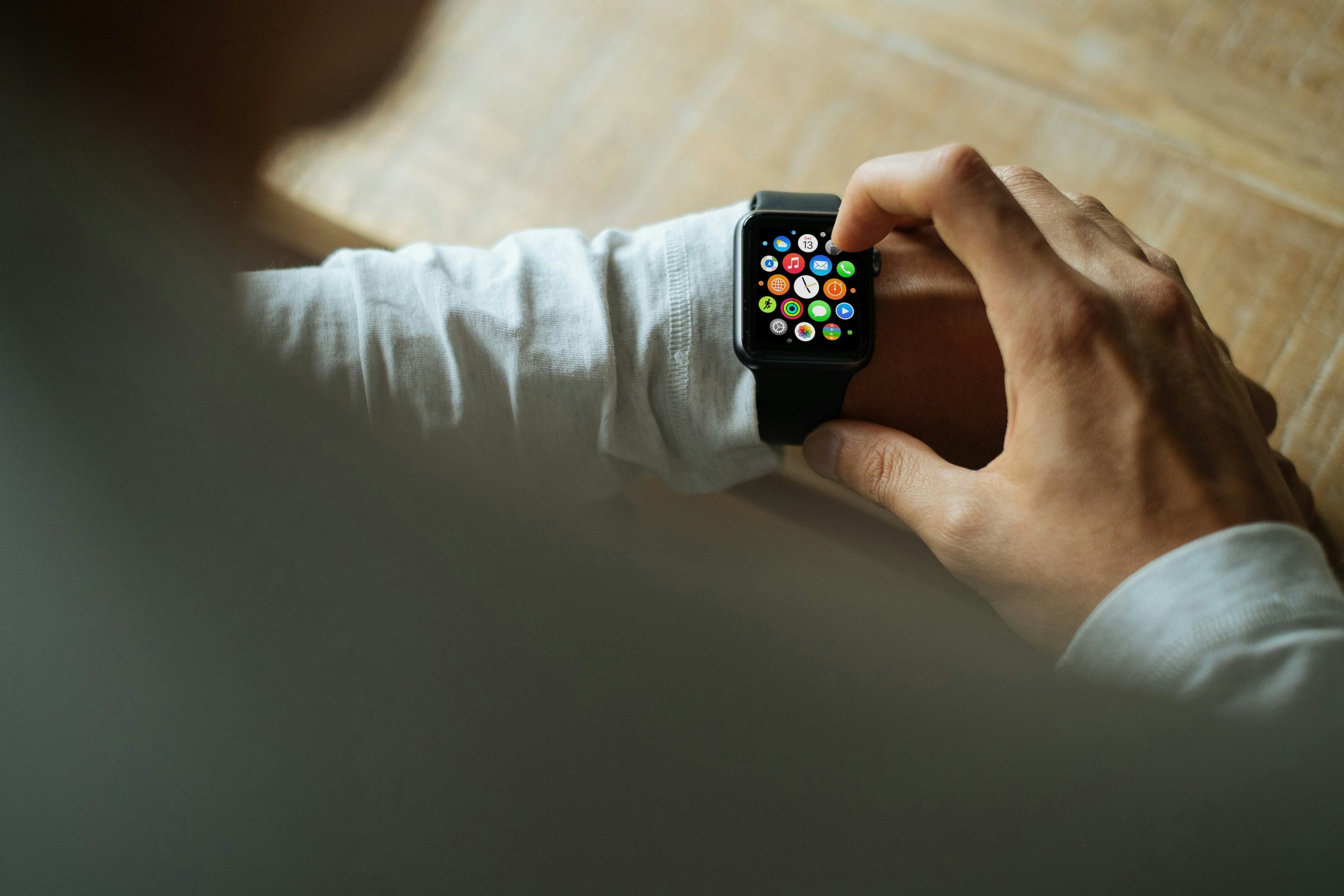 Как Apple Watch улучшают жизнь? Топ-10 полезных функций - iSpace