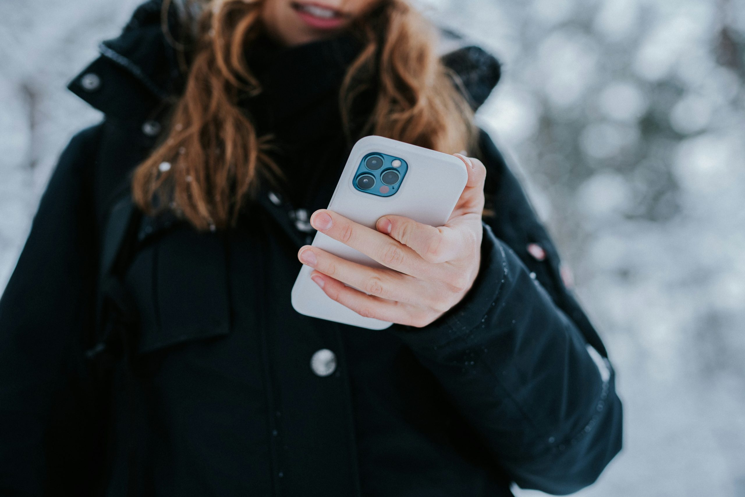 Как спасти свой iPhone от холода. Зимние советы.